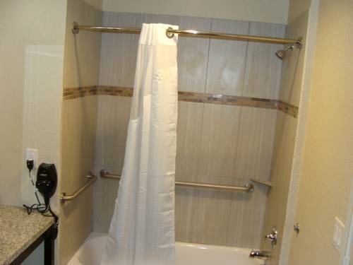 Scottish Inns Suites White Settlement Use 39395335 39395326 39395334 39395325