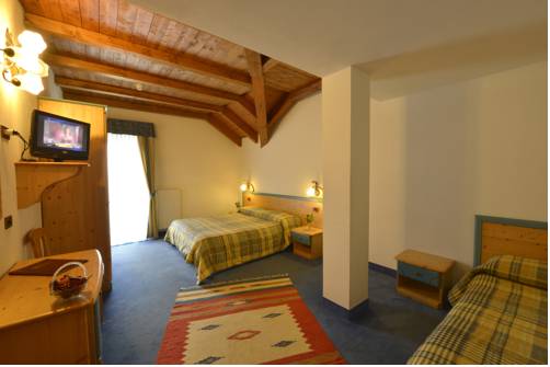 La torretta, passo del tonale. use coupon code hotels & get 10 off. Hotel la torretta passo tonale