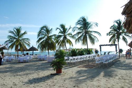Zuana Beach Resort Santa Marta Reviews Photos Room Rates Hotel Information