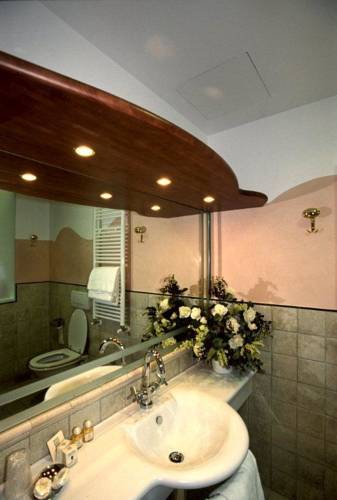 Grand Hotel Terme Roseo, Bagno Di Romagna. Use Coupon >>STAYINTL ... Grand Hotel Terme Roseo, Bagno Di Romagna. Use Coupon >>STAYINTL ...
