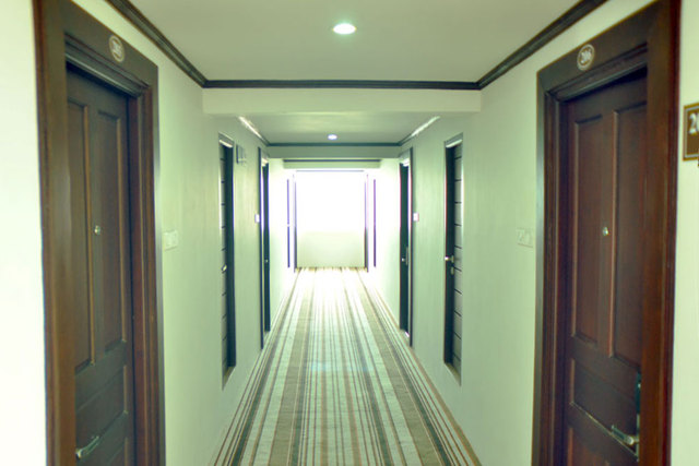 Vandayar Hotel  Chidambaram  Room rates  Reviews DEALS