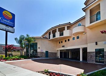 Comfort Inn Suites Near Universal N Hollywood Burbank 1588303 25 B