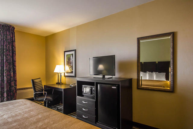 Quality Inn East Haven New Use Coupon Code 1461 122