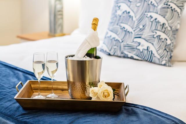 Winthrop Beach Inn And Suites Use Coupon Code Hotels Room
