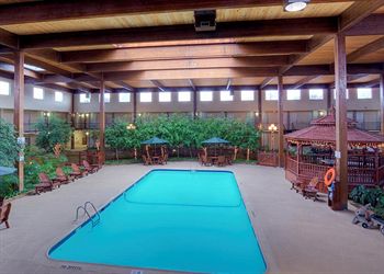 Clarion Inn Near Baylor University Waco Use Coupon Code Swimming Pool