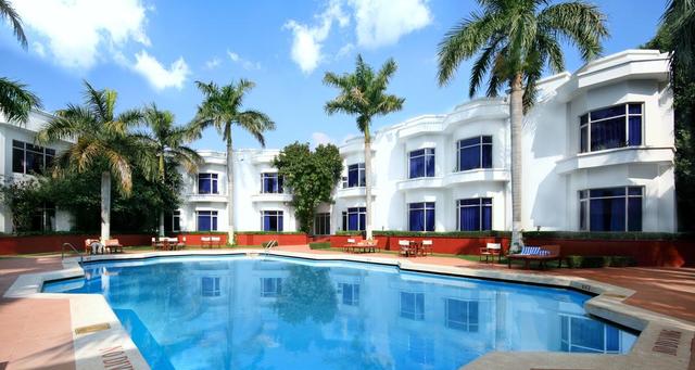 Ramada Khajuraho Use Coupon Best Get 3 000 T 0007 Layer 4 Ramada Garden 11783810 51719642