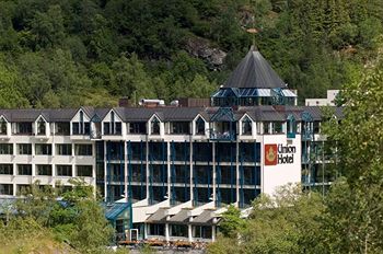 Hotel Utsikten Geiranger Use Coupon Code Stayintl Get Hotels Similar To Hotel Utsikten