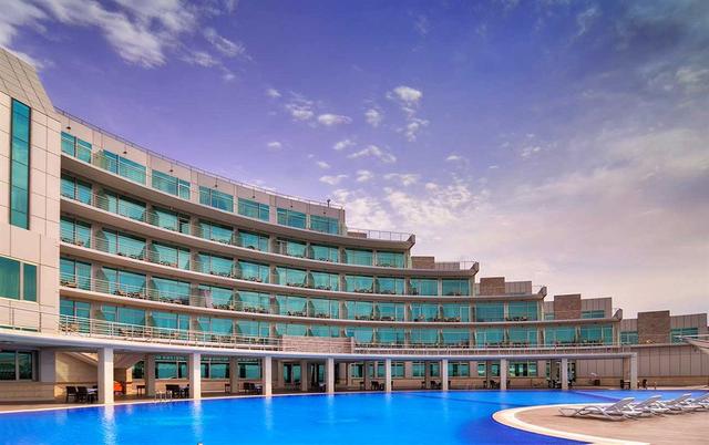 The Crescent Beach Hotel Baku Reviews Photos Room Rates Hotels Similar To The Crescent Beach Hotel