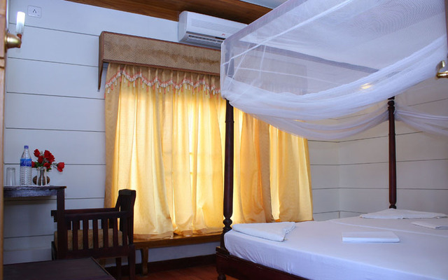 Indraprastham Houseboats Alleppey Use Coupon Code Hotels Get