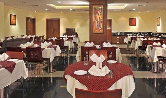 Hyphen Hotel By Supertech Noida Use Coupon Code Best Get Dining Area