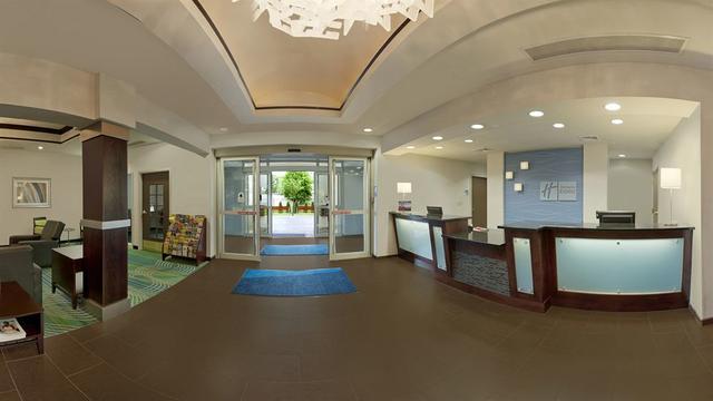 Holiday Inn Express Stroudsburg Poconos Stroudsburg Use Coupon