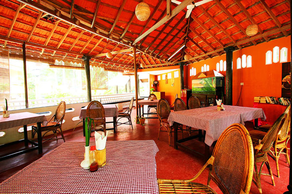 Golden Sands Beach Resort Kovalam Use Coupon Code Festive Dining Area