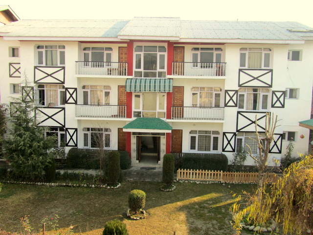 Royal Star Inn Srinagar Use Coupon Code Hotel Get 3 000 Hotel Exterior