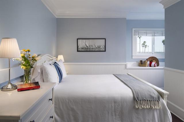 Newport Beach Hotel A Four Sisters Inn Use Coupon Room
