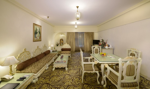 The Pride Hotel, Pune. Room rates, Reviews & DEALS