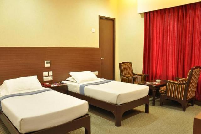 Hotel Shelter Chennai Room Rates Reviews Deals Room