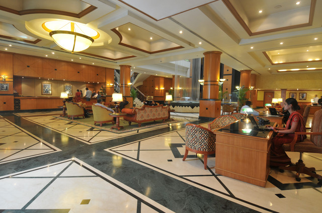 The Orchid Mumbai Use Coupon Code Best Get 3 000 Cashback Lobby
