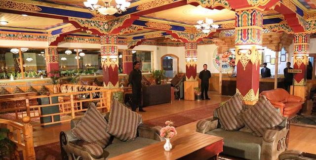 Hotel Shangrila Leh Use Coupon Code Festive Get 3 000 Family Dining