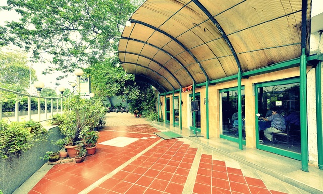 Budget Inn Bellevue Surat Use Coupon Code Hotel Get Hotel Exterior