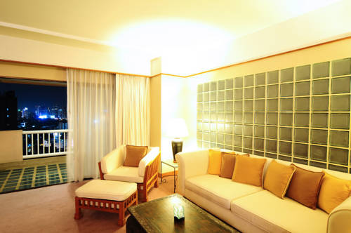 Pantip Suites Bangkok Use Code Stayintl Get 2 000 Guest Room