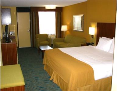 Holiday Inn Express Daytona Beach Ss Reviews Guest Room