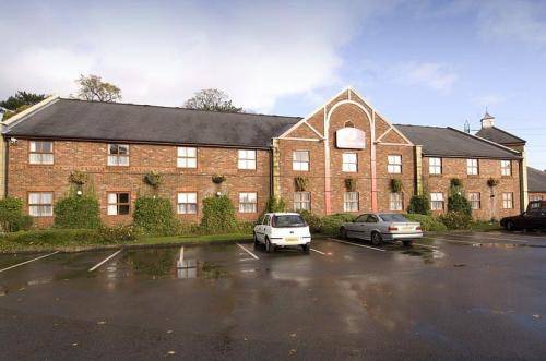 Premier Inn Macclesfield North, Macclesfield | Reviews, Photos, Room Rates