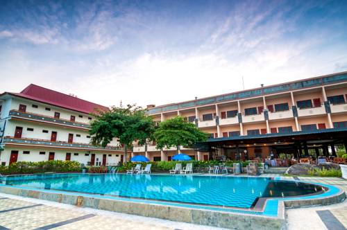 Bintan Agro Beach Resort Spa Telukbakau Reviews Photos Room Rates Hotel Information