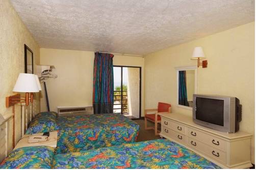 Beachbreak By The Sea Panama City Use Coupon Code Hotels Get 10 Guest Room