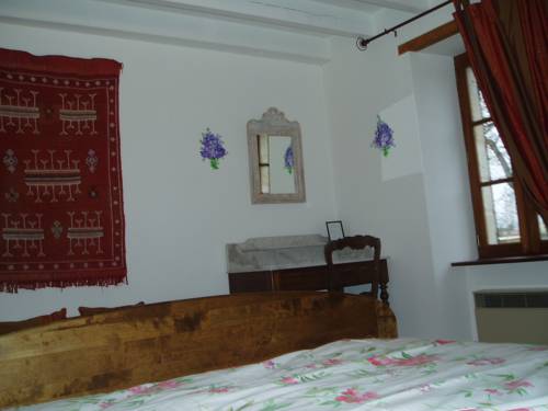 Guest Room Guest Room