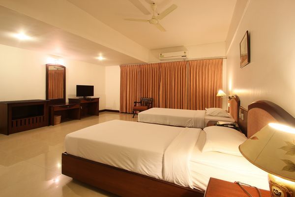 Malabar Residency, Kannur. Room rates, Reviews & DEALS