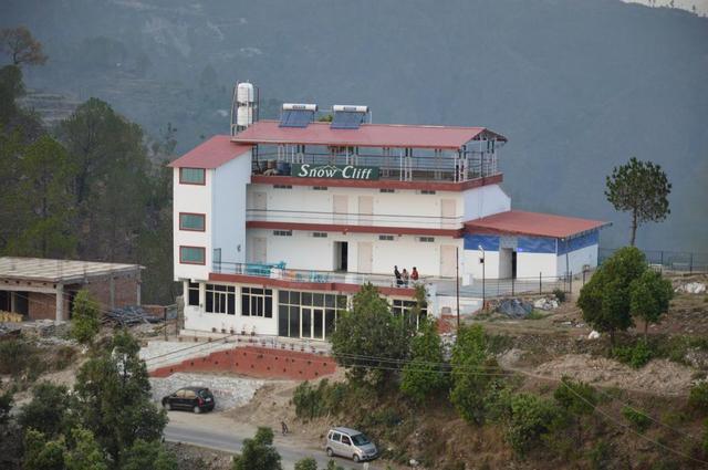 Hotel Snow Cliff Lansdowne Use Coupon Code Hotels Get 10 Off Aerial View