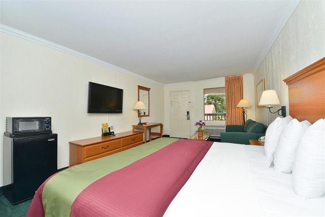 Americas Best Value Inn Columbus Tx Reviews Photos Room