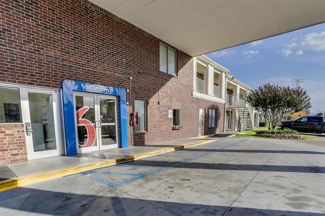 Motel 6 Houston Jersey Village Use Coupon Code Hotels Facade