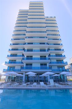Pelican Stay Furnished Apartments In Monte Carlo Miami Beach Results View