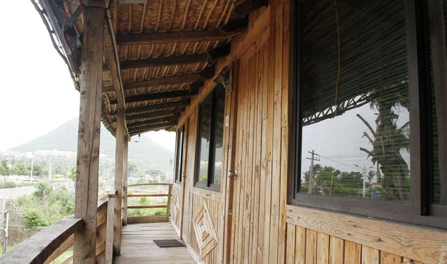 OAK HOUSE, Visakhapatnam. Room rates, Reviews & DEALS