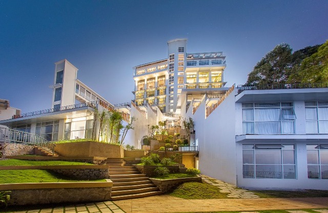 Hotels in Munnar